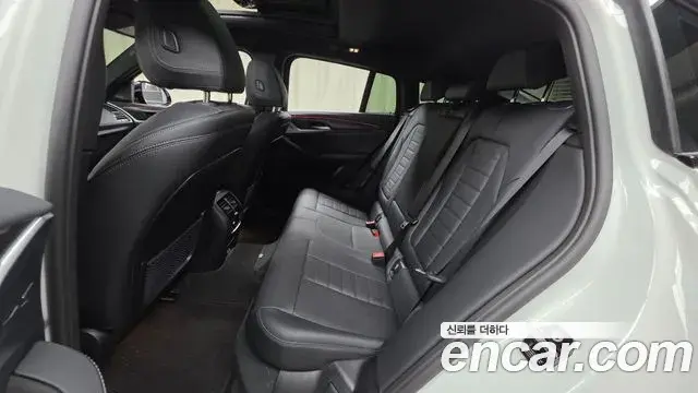BMW X4 2025 — ფოტო 29/31