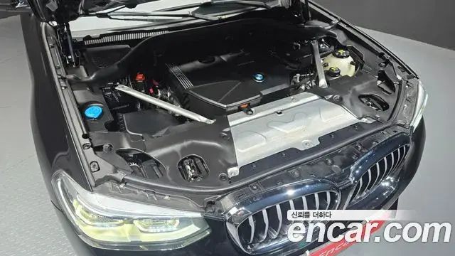 BMW X4 2021 — Şəkil 24/30
