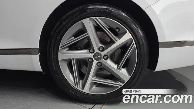Genesis G80 2022 — Şəkil 21/34