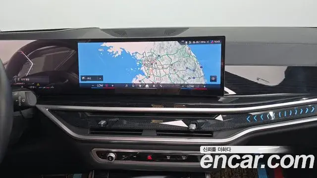 BMW X5 2024 — ფოტო 24/33