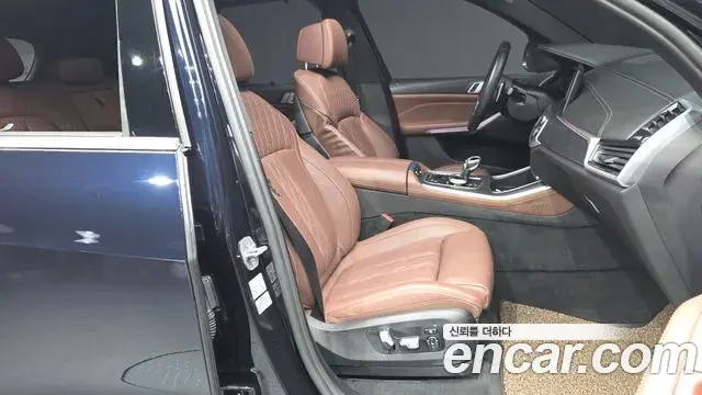 BMW X5 2022 — Фото 11/20