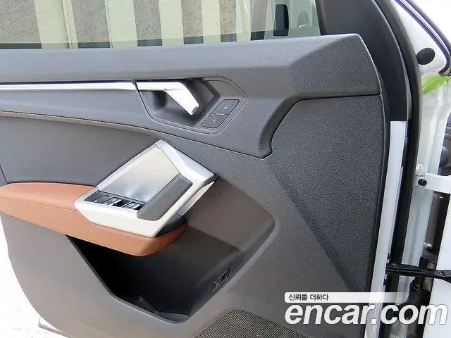 Audi Q3 2020 — ფოტო 17/20