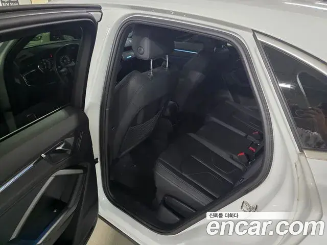 Audi Q3 2022 — Photo 6/20