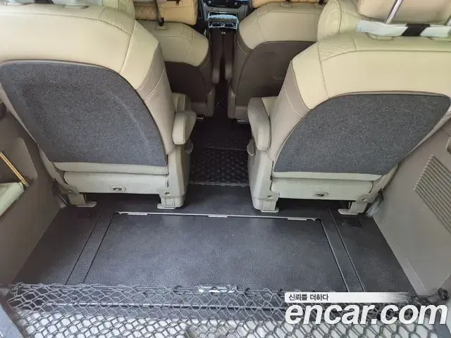 Kia Carnival 2024 — Şəkil 6/20