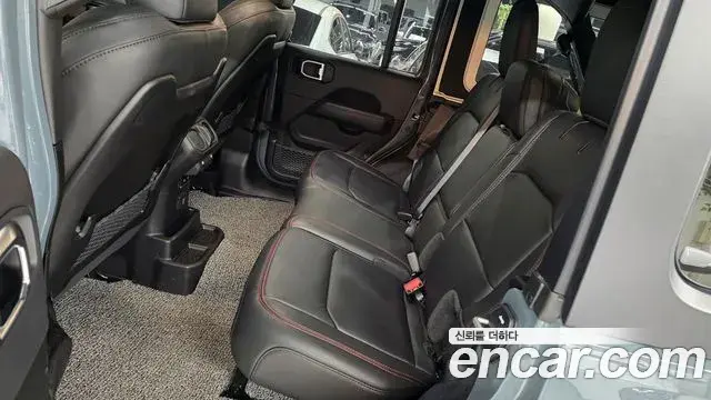Jeep Wrangler 2025 — Photo 6/20