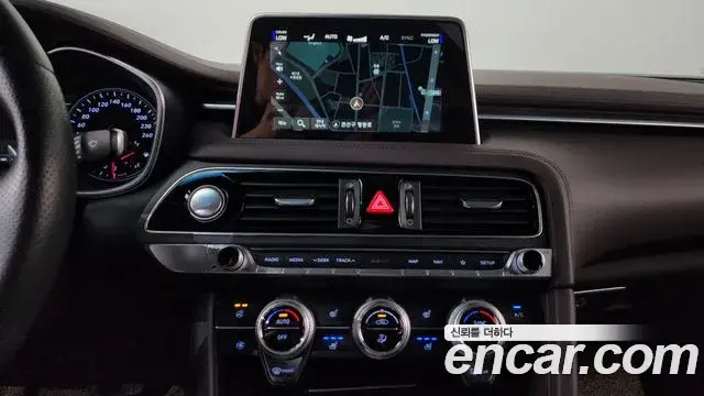 Genesis G70 2020 — ფოტო 2/36