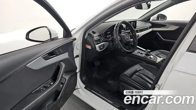 Audi A4 2019 — Photo 7/33