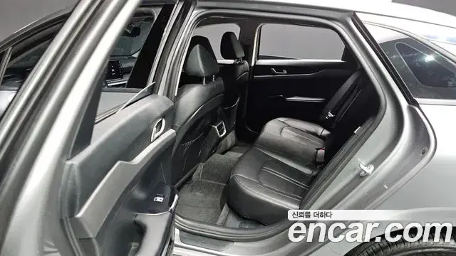 Kia K5 2022 — Şəkil 15/32