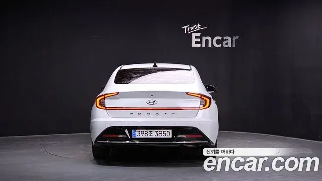 Hyundai Sonata 2021 — Photo 4/20