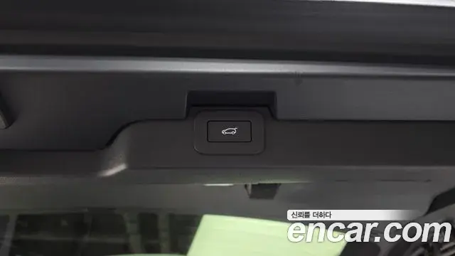 Land Rover Discovery 5 2024 — ფოტო 17/33