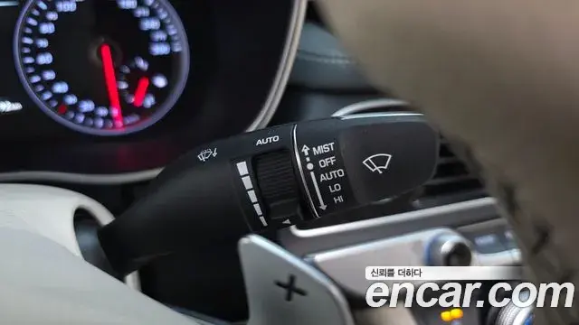 Genesis G70 2019 — ფოტო 31/39