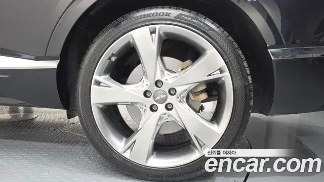 Genesis GV80 2020 — Photo 25/37