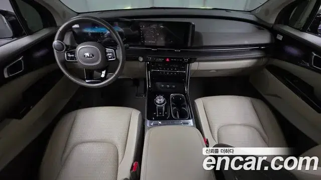 Kia Carnival 2021 — ფოტო 7/20