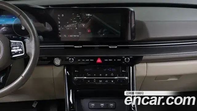 Kia Carnival 2021 — ფოტო 14/20
