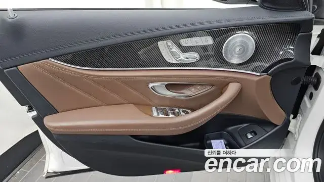 Mercedes-Benz E-Class 2019 — Şəkil 27/34