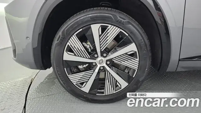 Renault Samsung Grand Koleos 2024 — ფოტო 8/20