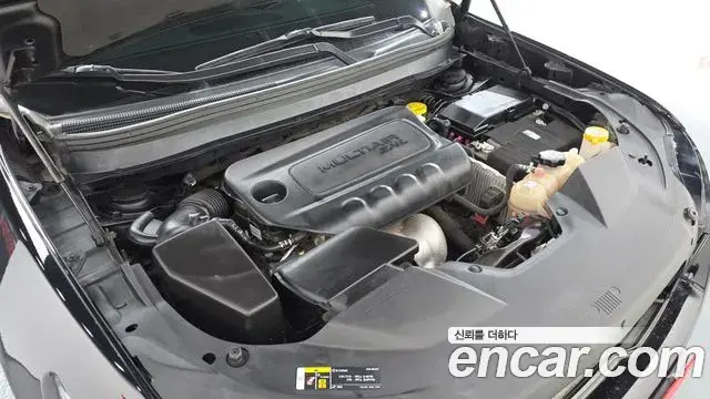 Jeep Cherokee 2019 — Şəkil 9/36