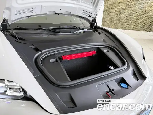 Porsche Taycan 2022 — ფოტო 5/20