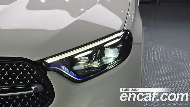 Mercedes-Benz GLC-Class 2025 — Şəkil 10/31