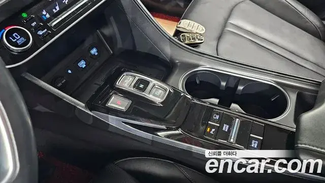 Hyundai Sonata Hybrid 2019 — Şəkil 22/30
