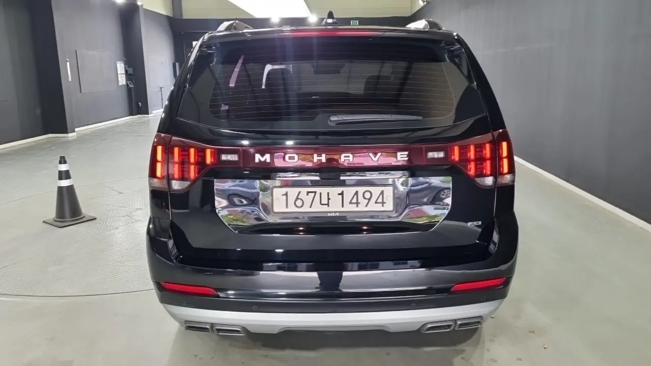 Kia Mohave The Master 2023 — ფოტო 7/18