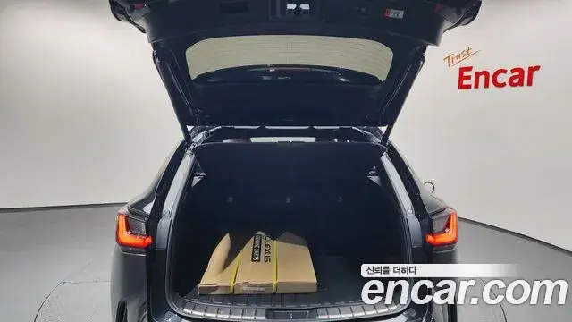 Lexus NX350h 2025 — ფოტო 23/36