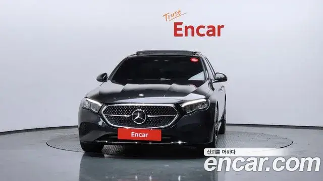 Mercedes-Benz E-Class 2025 — Фото 3/20