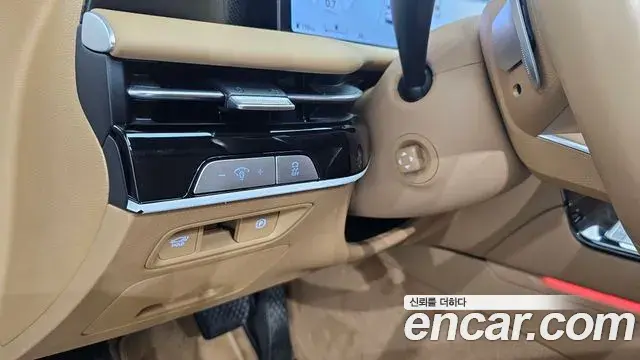 Genesis G80 2024 — Photo 28/35