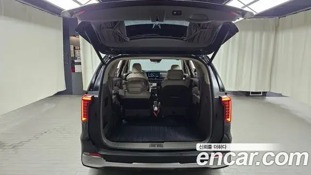 Kia Carnival 2024 — Photo 26/33