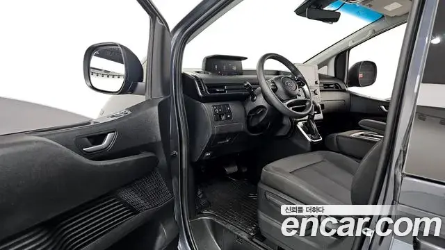 Hyundai Staria 2022 — Фото 10/20