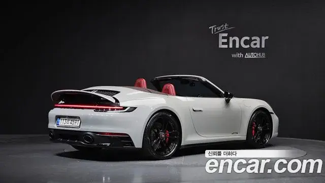 Porsche 911 2022 — ფოტო 23/31