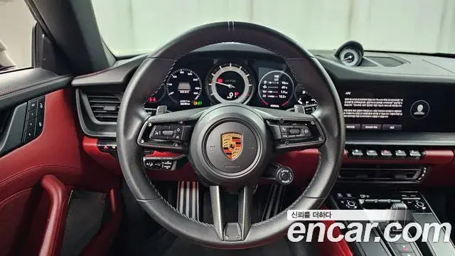 Porsche 911 2022 — ფოტო 11/31