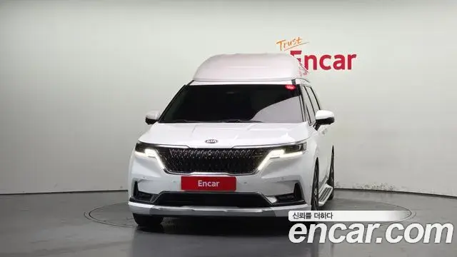 Kia Carnival 2021 — Фото 3/20