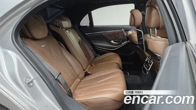 Mercedes-Benz S-Class 2018 — Фото 11/20