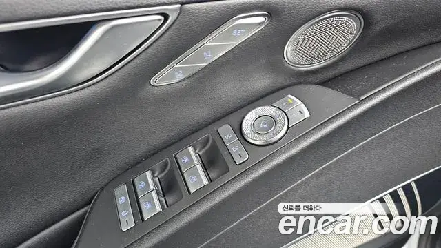 Genesis G80 2023 — ფოტო 24/32