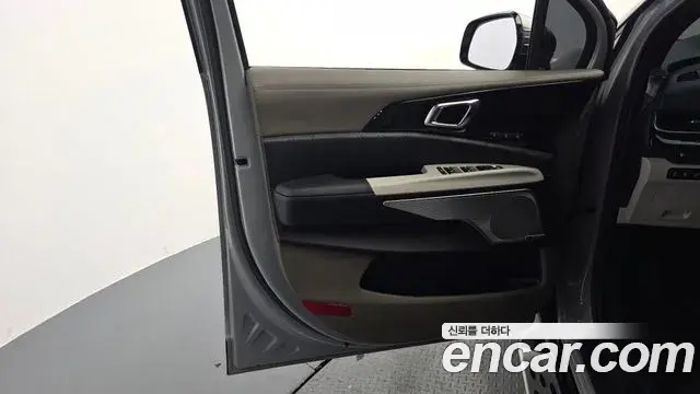 Kia Carnival 2025 — ფოტო 18/41