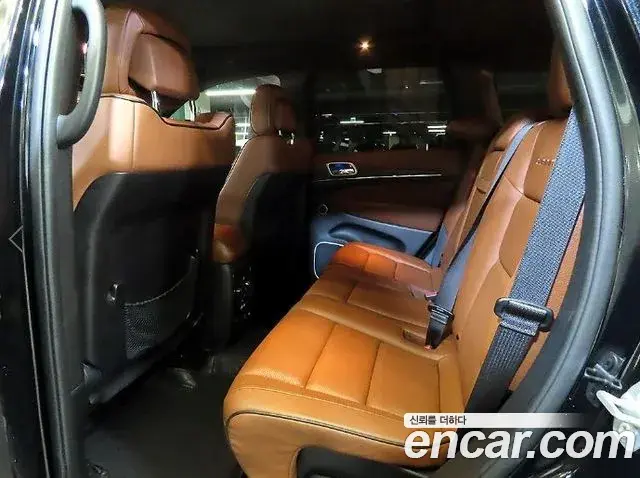 Jeep Grand Cherokee 2021 — Photo 3/20