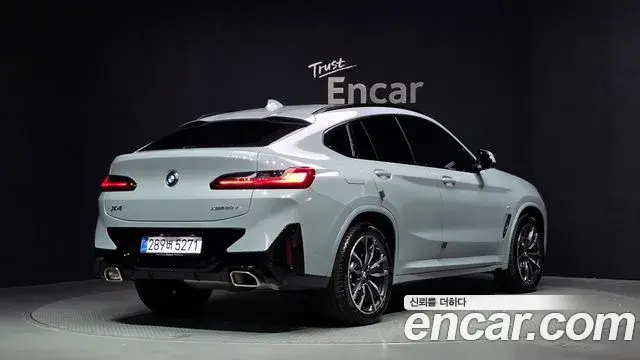 BMW X4 2025 — Photo 14/31