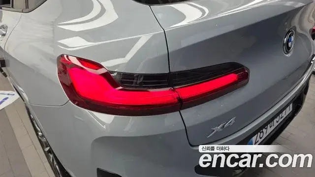 BMW X4 2025 — Photo 9/31