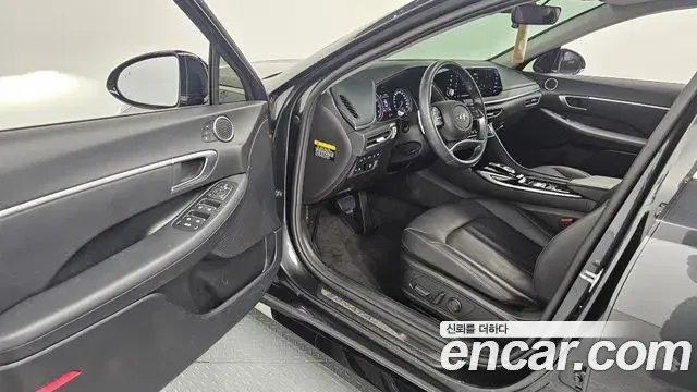 Hyundai Sonata Hybrid 2020 — ფოტო 11/20