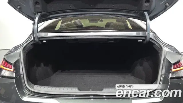 Hyundai The New Avante Hybrid 2021 — Şəkil 3/20