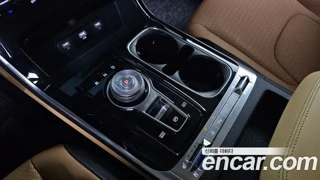 Kia Carnival 2022 — Photo 9/20