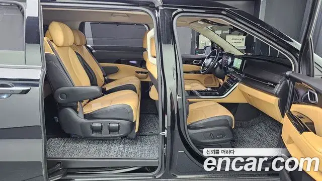 Kia Carnival 2022 — Photo 12/20