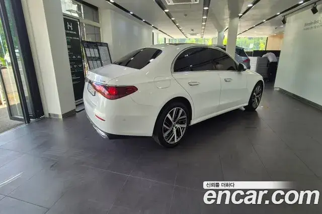 Mercedes-Benz E-Class, 2024