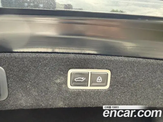 Genesis G90 2022 — Şəkil 19/20
