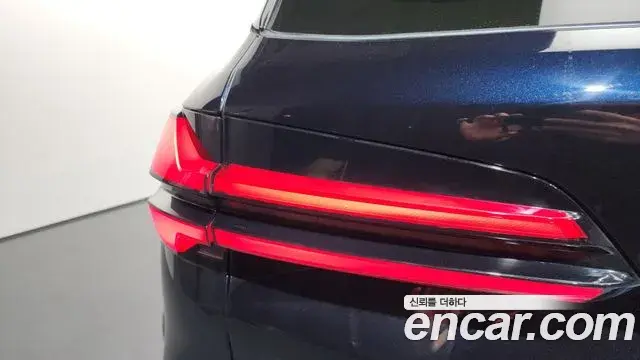 BMW X5 2023 — ფოტო 13/35