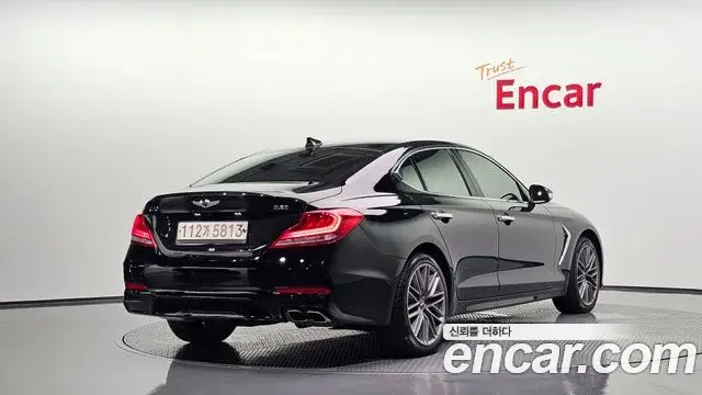 Genesis G70 2018 — ფოტო 15/35