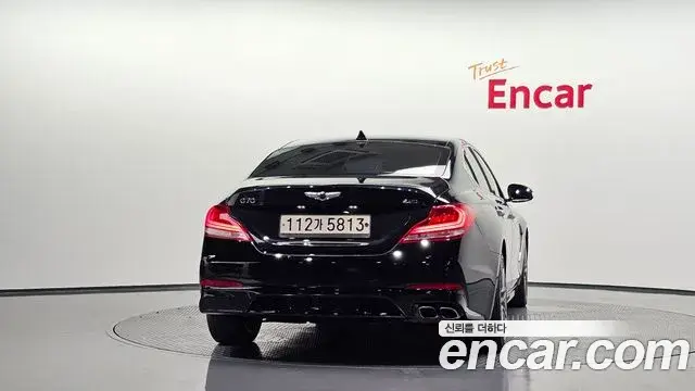 Genesis G70 2018 — ფოტო 2/35