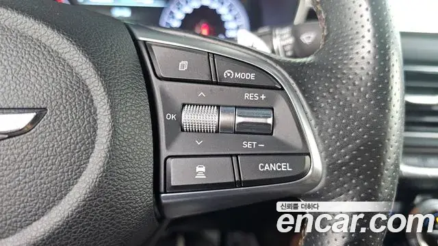 Genesis G70 2018 — ფოტო 16/35