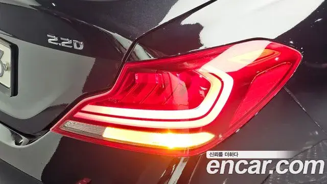 Genesis G70 2018 — ფოტო 33/35